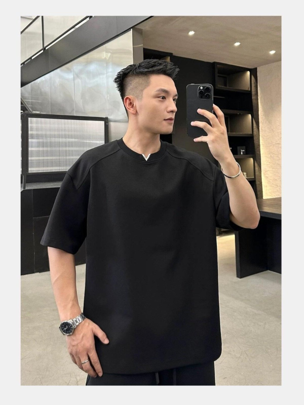 Λευκό ανδρικό T-shirt με V-λαιμό, κοντό μανίκι, καλοκαιρινή χαλαρή γραμμή