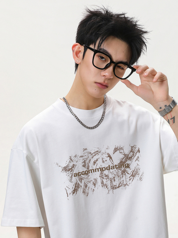 Ανδρικό κοντομάνικο T‑shirt με graffiti εκτύπωση, 100% βαμβάκι, χαλαρή γραμμή, καλοκαιρινή καθημερινή εμφάνιση