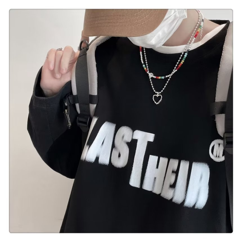 Λευκό αντρικό μακρυμάνικο T‑shirt, άνετη γραμμή για φθινόπωρο, έμπνευση Hong Kong street, μόδα άνοιξη-φθινόπωρο, 100% βαμβάκι