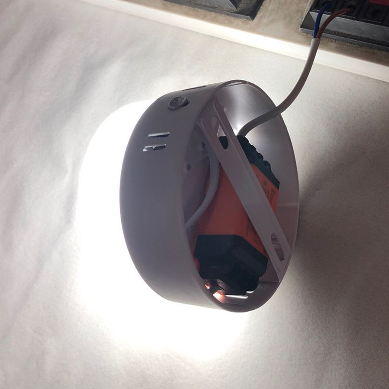 Κυκλικό LED downlight χωρίς πλαίσιο, επιφανειακή τοποθέτηση, 6000K λευκό φως, αλουμινένιο περίβλημα, CRI 90+