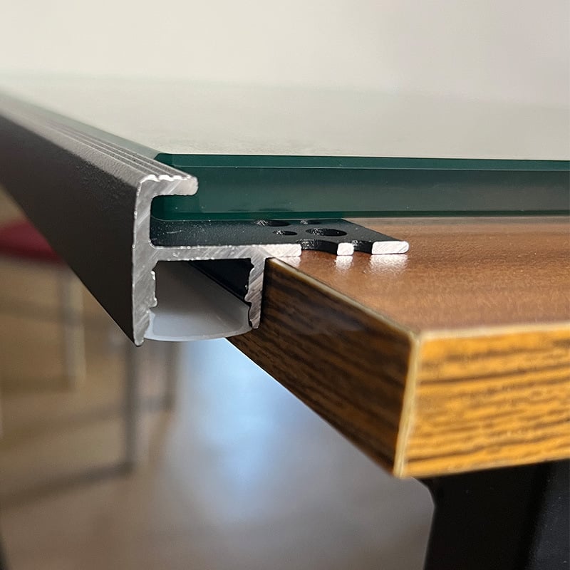 LED φωτιστικό βήματος σκάλας, αντιολισθητικό, κρυφή εγκατάσταση χωρίς αυλακώσεις, αισθητήρας κίνησης, αλουμινένιο κράμα, γραμμικό φωτιστικό σκάλας για θεατρική αίθουσα προβολών