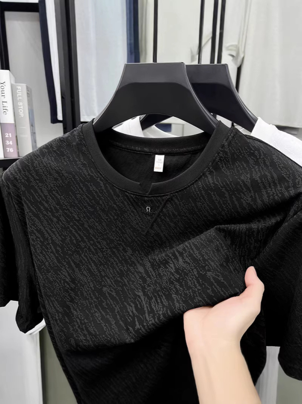 Ανδρικό T-shirt με στρογγυλή λαιμόκοψη, κοντό μανίκι, ice silk, ελαφρύ και χαλαρό στυλ για καλοκαίρι, για άνδρες μέσης ηλικίας