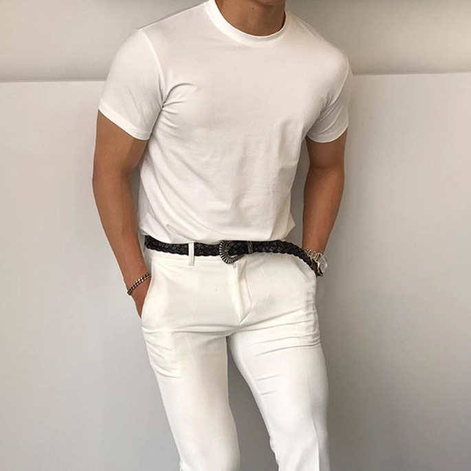 Ανδρικό κοντομάνικο T‑Shirt σε στενή γραμμή, δροσερό, απομακρύνει την υγρασία, ιδανικό ως στρώμα κάτω από σακάκι