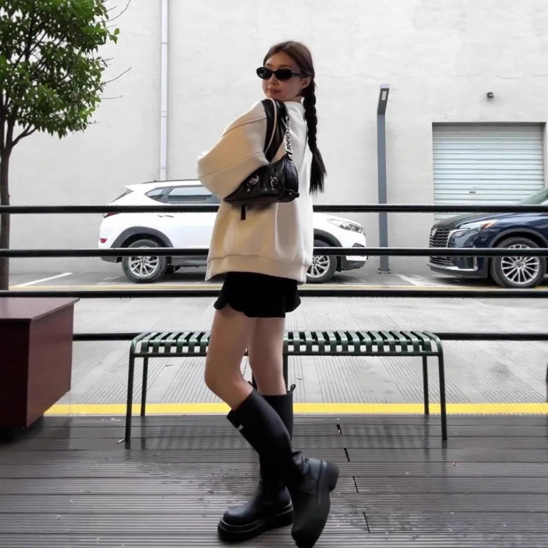 Γυναικείο λευκό αμερικανικού ρετρό casual baseball jacket, φθινόπωρο 2025, υψηλής ποιότητας