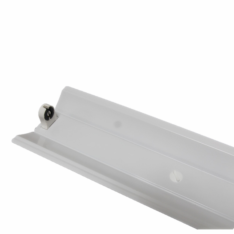 T8 0,6 m egycsöves lámpatartó fedővel, V8 LED lámpatartó reflektorral, méretek 130 x 55 mm