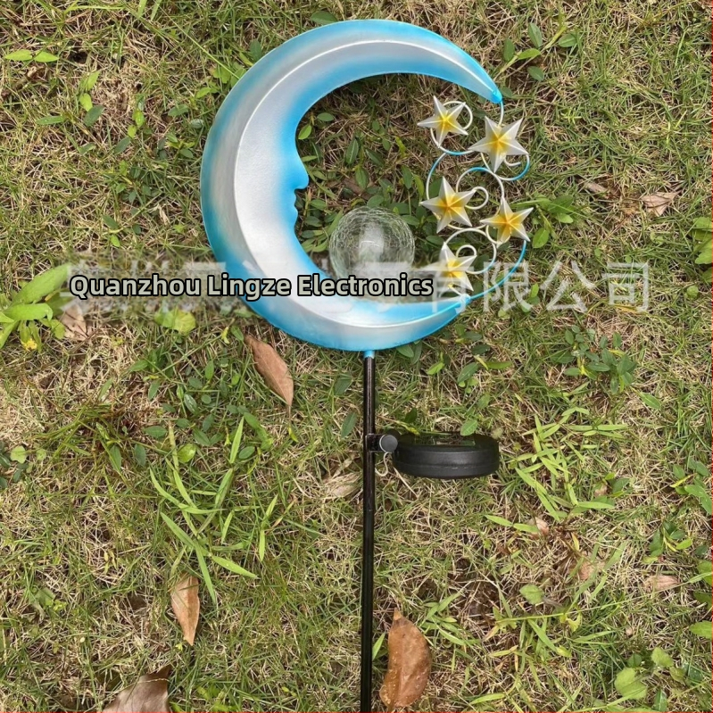 Solárne záhradné svietidlo na kovovom stojane so motívom modrého mesiaca a päťcípou hviezdou – vodotesné vonkajšie dekoratívne svetlo