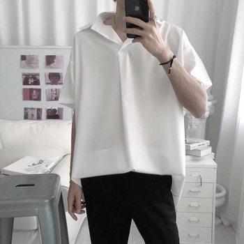 Ανδρικό καλοκαιρινό polo σε απλό ιαπωνικό casual στυλ, με γιακά σε στυλ Χονγκ Κονγκ, κοντά μανίκια, άνετη εφαρμογή, εμπνευσμένο από Harajuku.