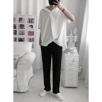 Ανδρικό καλοκαιρινό polo σε απλό ιαπωνικό casual στυλ, με γιακά σε στυλ Χονγκ Κονγκ, κοντά μανίκια, άνετη εφαρμογή, εμπνευσμένο από Harajuku.