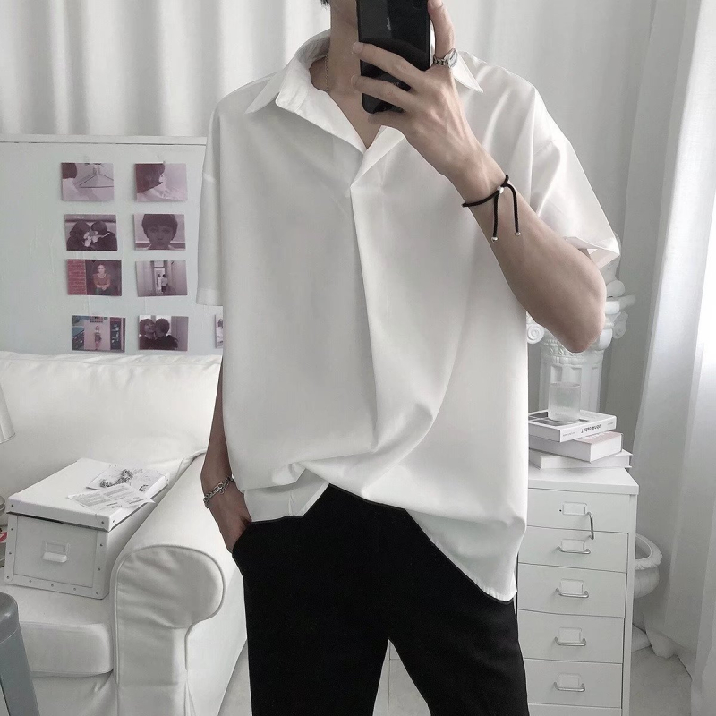 Ανδρικό καλοκαιρινό polo σε απλό ιαπωνικό casual στυλ, με γιακά σε στυλ Χονγκ Κονγκ, κοντά μανίκια, άνετη εφαρμογή, εμπνευσμένο από Harajuku.