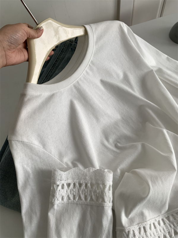 Γυναικεία μακρυμάνικη T‑shirt με διάτρητο δαντελένιο τελείωμα και εφέ στρώσεων, στρογγυλή λαιμόκοψη, κορεατικό στυλ, κομψό βασικό τοπ για άνοιξη 2026