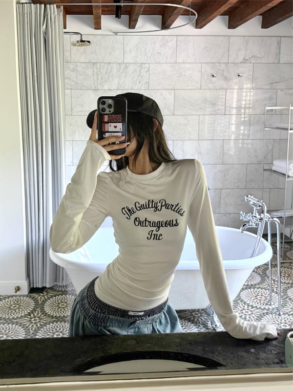 Γυναικείο λευκό μακρυμάνικο T-shirt με τύπωμα γραμμάτων, στενή γραμμή, στρογγυλός λαιμός, φθινοπωρινό τοπ σε αμερικανικό στυλ