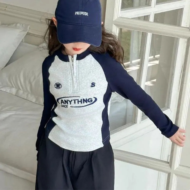 Παιδικό T‑shirt από 100% βαμβάκι με μακριά μανίκια, στενό κόψιμο, εκτύπωση αγγλικών χαρακτήρων σε αμερικάνικο στυλ, κορεατικό στυλ, 2025 άνοιξη-φθινόπωρο
