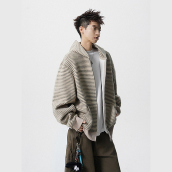 Ανδρικό ριγέ cardigan-sweatshirt με κουκούλα και φερμουάρ, φθινοπωρινό streetwear