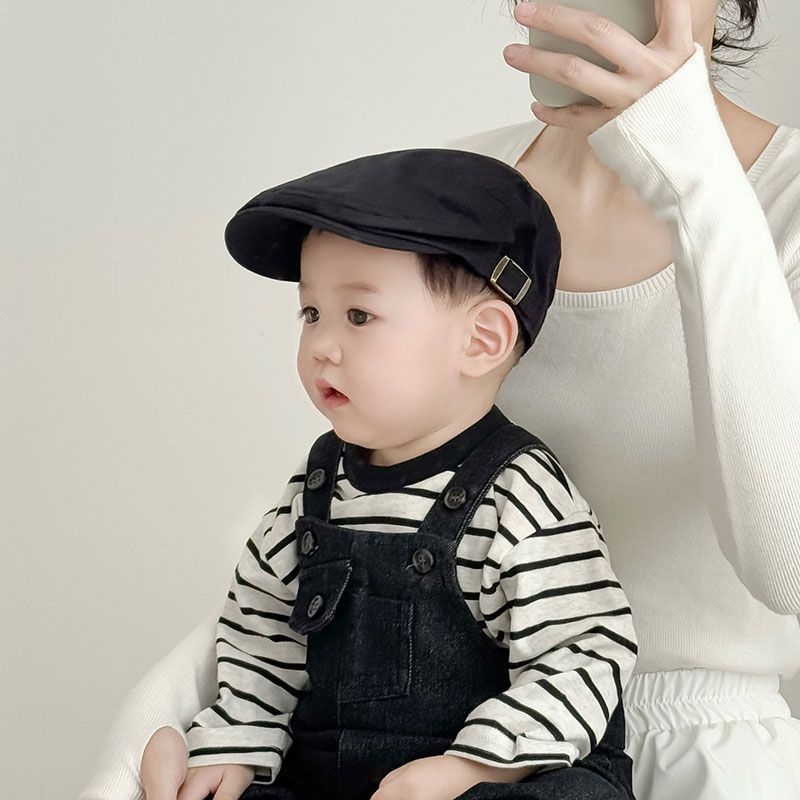 Gyerekeknek szóló sapka-beret tavasz–őszre, vékony, visszafordítható elülső csőrös résszel, napvédő, koreai stílusú betűkkel, unisex