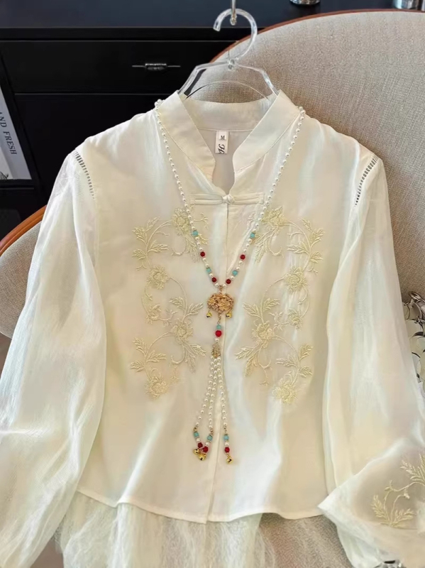 Γυναικεία μπλούζα από chiffon με διακριτικό κέντημα σε κινέζικο ρετρό στυλ, στάσιμος γιακά, ελαφρύ πολυτελές τοπ για άνοιξη και φθινοπωρο