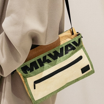 Αδιάβροχο μικρό σακίδιο crossbody για άνδρες και γυναίκες, ελαφρύ, πολυλειτουργικό messenger τσαντάκι για ποδηλασία, Dupont προσαρμογή
