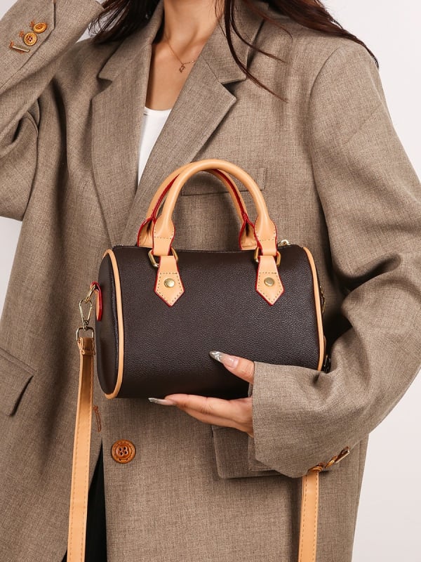 Ženska PU kožna torbica u obliku jastuka, novi model 2025, lagani luksuz, crossbody torba za rameno