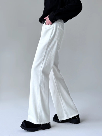 Ανδρικά τζιν σε αμερικανικό στυλ, μονόχρωμα, casual, ίσια γραμμή με ήπια καμπύλη στο τελείωμα