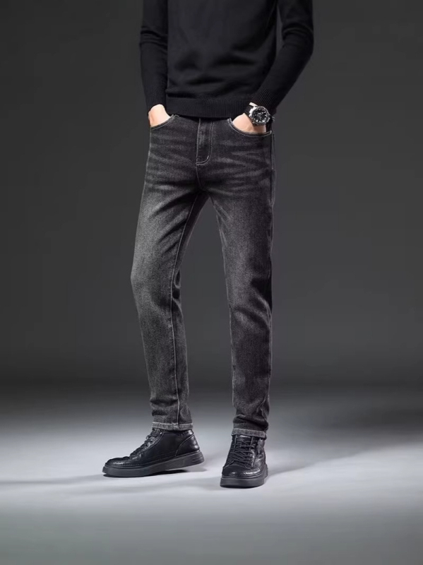 Ανδρικά τζιν denim με ελαστικότητα, ίσια γραμμή, υψηλή μέση, άνοιξη-φθινόπωρο 2026, καθημερινά.