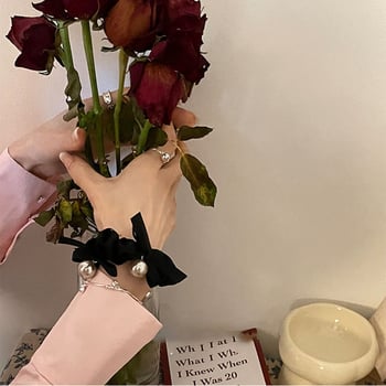 Perlová scrunchie pre ženy, elegantný nízky cop, doplnok do vlasov, pevná elastická gumička
