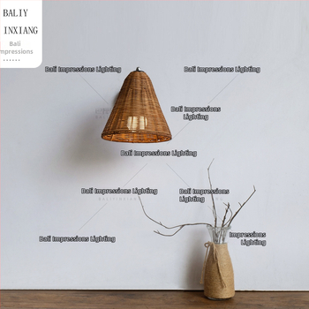 Nástenná lampa z ratanu v štýle Wabi-Sabi – retro japonský a moderný čínsky dizajn pre obývaciu izbu, spálňu a chodbu, Zen