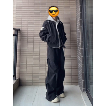 Αμερικανικό streetwear παντελόνι για άνδρες με πλισέ και drape, επένδυση φλίς, χειμερινό μοντέλο 2025, χαλαρή γραμμή, μακριά παντελόνια σε στυλ αλεξιπτωτιστή