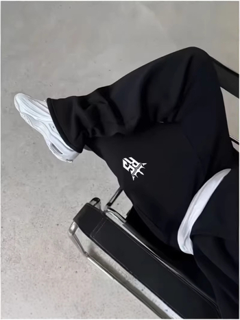 Pantaloni de trening largi pentru bărbați, imprimeu, stil casual, croială lejeră – primăvara 2026