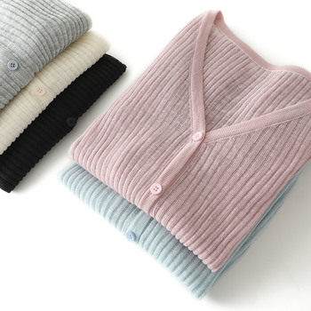 Čierny tenký pletený kardigán s Ice Silk látkou, ochrana proti slnku, cropped strih, dlhé rukávy, na nosenie cez šaty s ramienkami