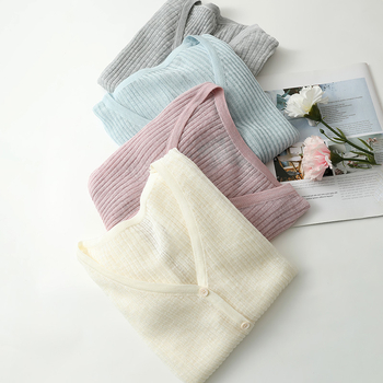 Čierny tenký pletený kardigán s Ice Silk látkou, ochrana proti slnku, cropped strih, dlhé rukávy, na nosenie cez šaty s ramienkami