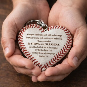 Kľúčenka so srdcovým motívom v tvare baseballu pre domovú dekoráciu – minimalistický darček