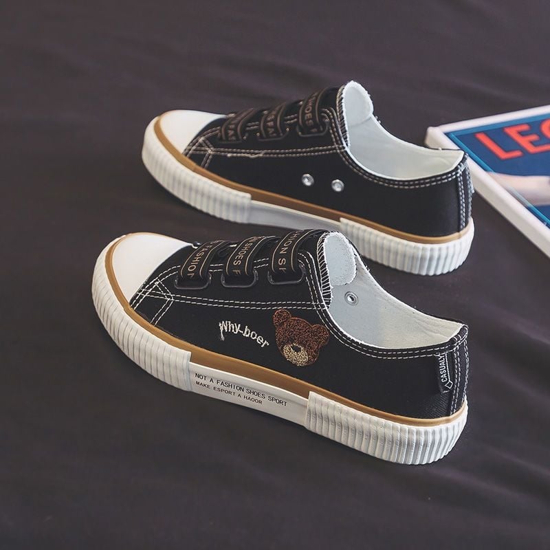Női retro kanvasz sneakers medvés mintával, alacsony szárú, elasztikus záródás, légáteresztő, koreai stílus