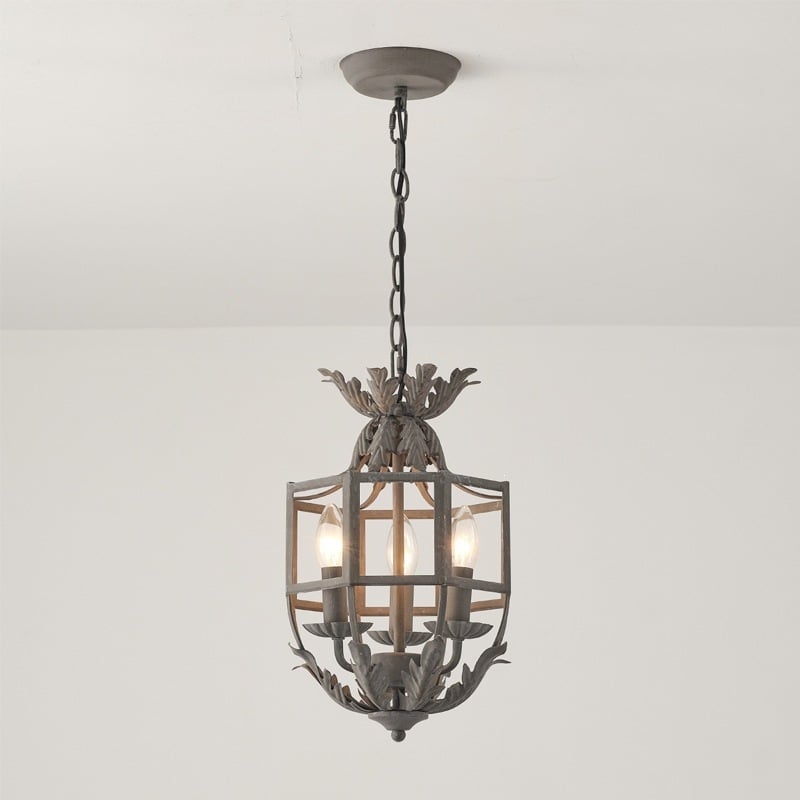 Nástenná lampa s látkovým tienidlom v štýle vintage retro, kombinácia americkej vidieckej a francúzskej elegancie, vhodná do spálne, chodby a obývačky.