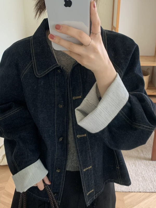 Denim dzseki gallérral, egyrészes záródás, őszi 2024, csíkos hajlított szélű panelek, laza szabás