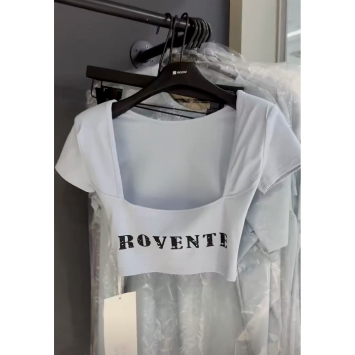 Σεξι T‑shirt με ψηλή μέση, κοντό τοπ και ανοιχτή πλάτη, λευκό, καλοκαιρινό στυλ με αμερικανο-γαλλικό ύφος, στενή γραμμή