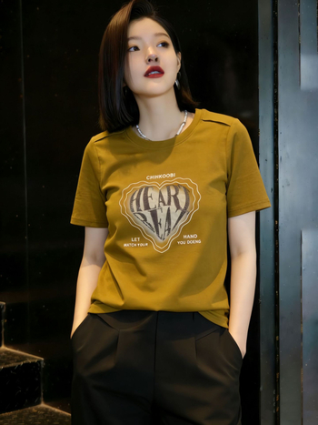 Γυναικείο κοντομάνικο μπλουζάκι από 100% βαμβάκι με κρύσταλλα, βασικός σχεδιασμός, διαπνέον, στενή εφαρμογή, μοντέρνο top για το καλοκαίρι 2026