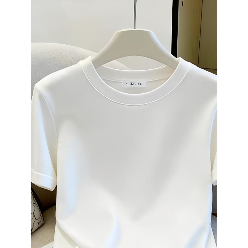 Γυναικεία λευκή κοντομάνικη T-shirt, μινιμαλιστικό στυλ, ίσια γραμμή ώμων, χαλαρή εφαρμογή, πολυχρηστικό καλοκαιρινό τοπ