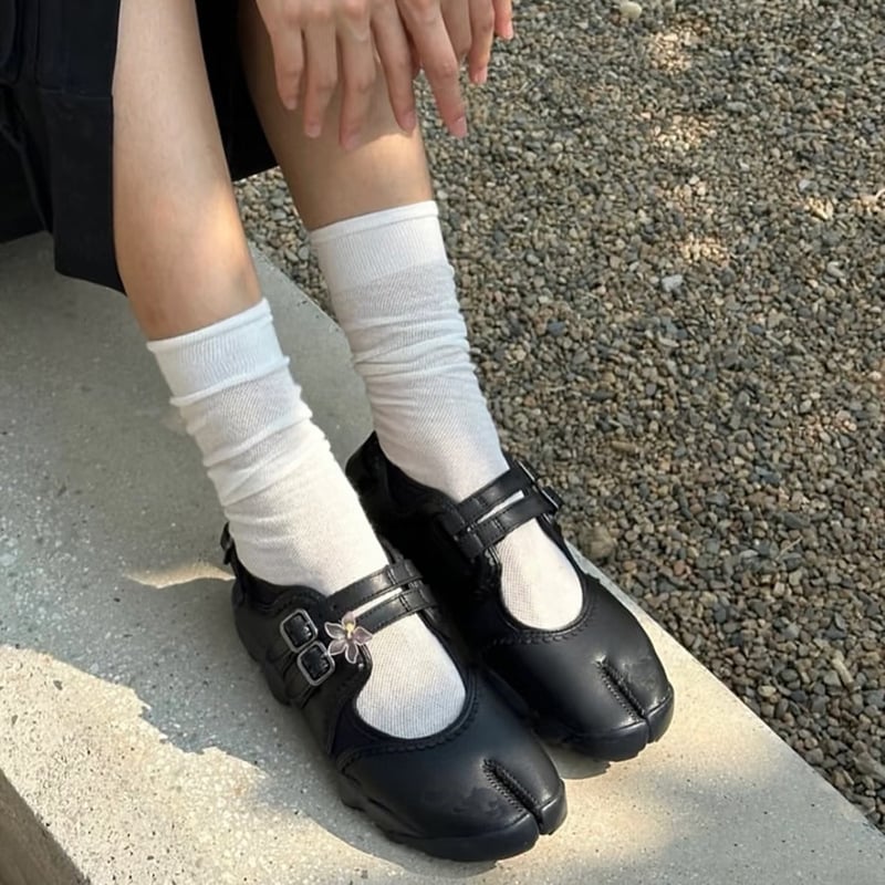 Γυναικείοι loafers με διαχωρισμένο δάχτυλο, μπαλέτο στιλ, φαρδιά σόλα, επίπεδο τακούνι, λουρί Mary Jane, γαλλικού ύφους