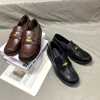 Női slip-on loaferok bőrből, brit stílus, lapos talppal, 2026 új modell