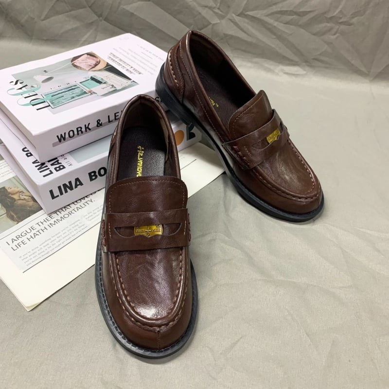Női slip-on loaferok bőrből, brit stílus, lapos talppal, 2026 új modell