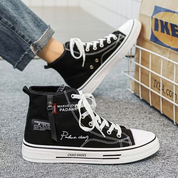 Ανδρικά μαύρα καμβά sneakers υψηλού ύψους, casual skate για χειμώνα και φθινόπωρο