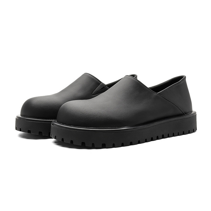 Παπούτσια τύπου Birkenstock με slip-on, αυξημένες φαρδιές σόλες, άνοιξη 2026, μινιμαλιστικά casual παπούτσια