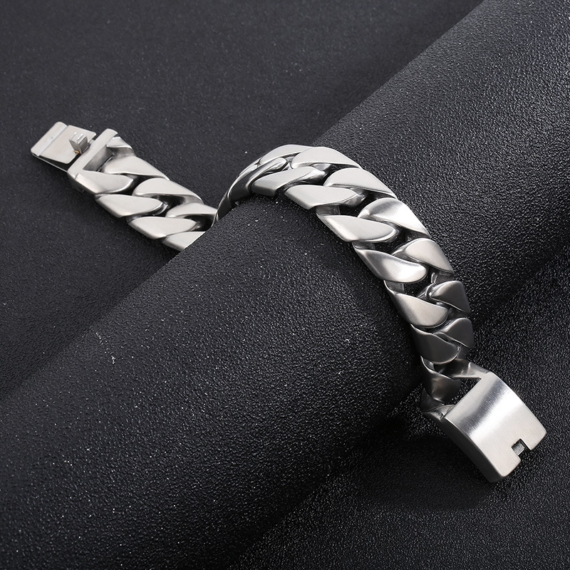 Mužský náramok s kubánskym reťazom, tenký 20 mm z titánovej ocele, geometrický dizajn, personalizovaný