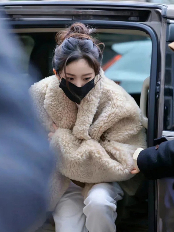 Γυναικείο παλτό από 100% μαλλί και shearling για τον χειμώνα
