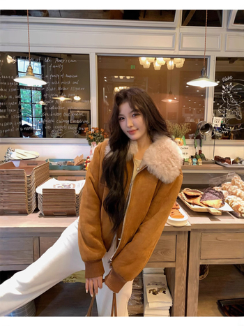Γυναικείο κοντό παλτό από shearling και μαλλί