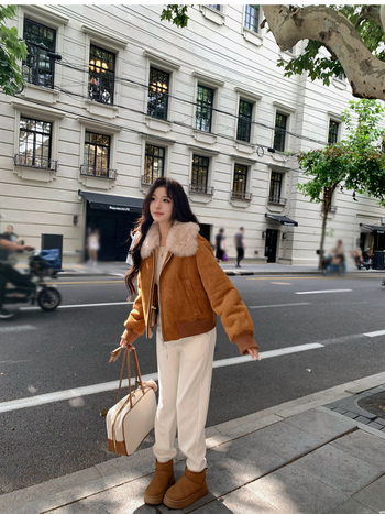 Γυναικείο κοντό παλτό από shearling και μαλλί