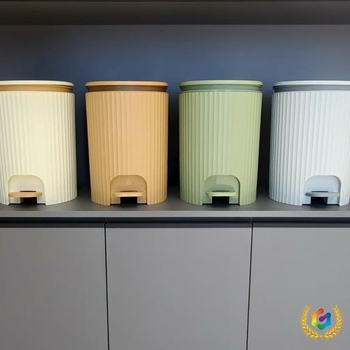 Plastový pedálny kôš do domácnosti, dizajn rímskeho stĺpu, pomalé zatváranie, s krytom, 7 L