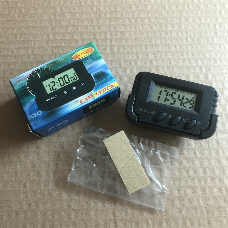 Компактен мултифункционален автомобилен електронен часовник с LCD дисплей, таймер, аларма и секундомер