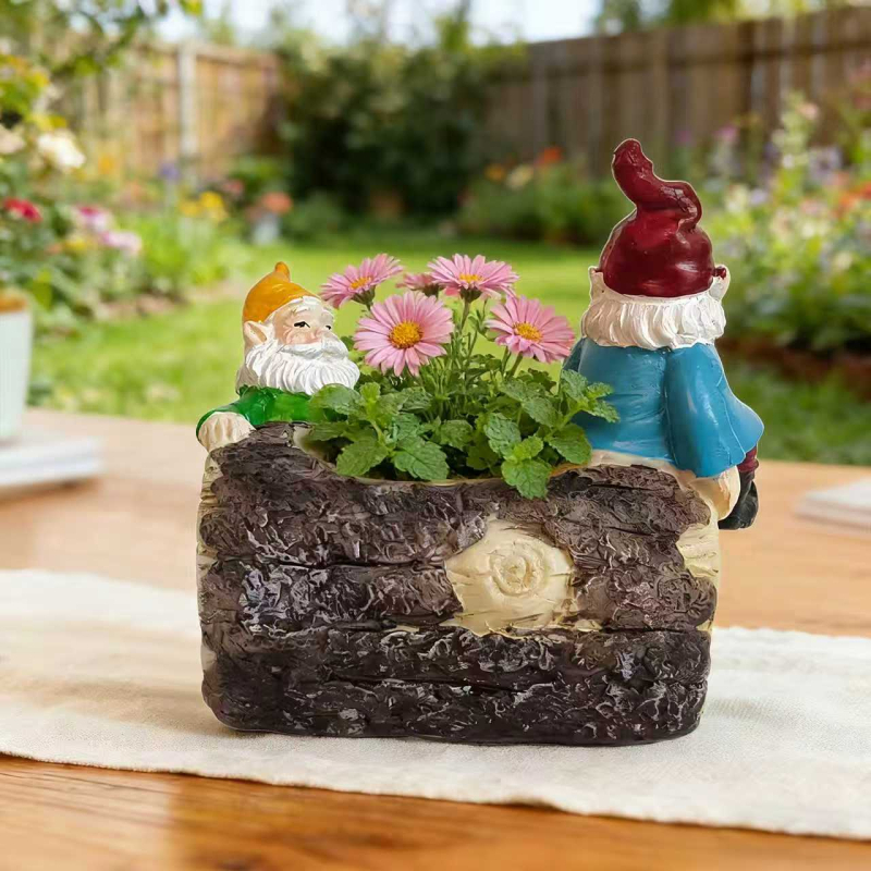 Dve trpaslíky s rastlinami v kvetináči, miniatúrna krajinka z živice – dekorácie pre rastliny