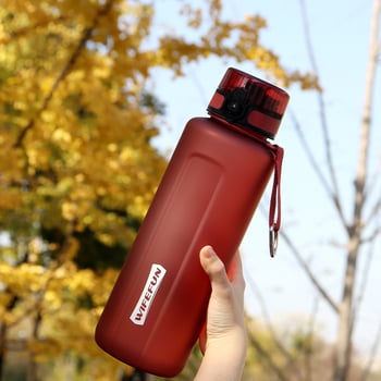 Plastična sportska boca za vodu velikog kapaciteta, mat završna obrada, za outdoor aktivnosti i vožnju biciklom, prilagodljiva
