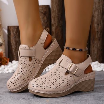 Női zárt orrú, vastag talpú szandál, hátul nyitott, 6-8 cm-es sarok, retro nyári stílus, kényelmes